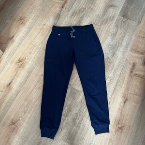 Figs Zamora Jogger Scrub Bottoms in Navy Size S
